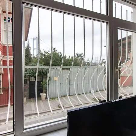 Appartamento Spacious 4br 2ba W Priv Patio Close To Bosphorus